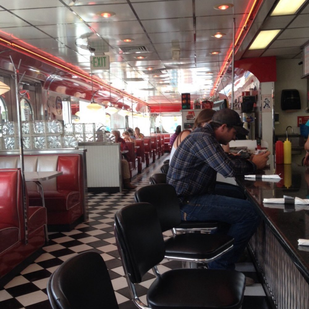 I-70 Diner - Diners Near Me - Flagler, Colorado