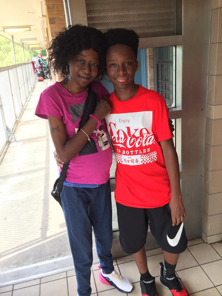 POTTERY AND GLASS LAND Updated August 2024 2001 Victory Blvd