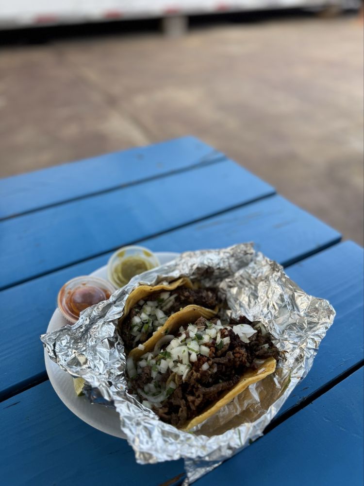 Las Trancas Taco Stand