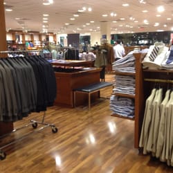 Brooks Brothers Factory Outlet - Interior store