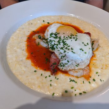 Murphy's - Shrimp and cheddar grits - American Near Me - Atlanta, Georgia