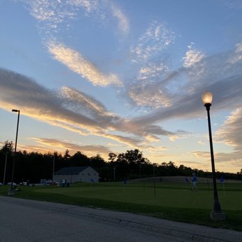 Oaks Golf Links - After dinner sunset - Golf Near Me - Somersworth, New Hampshire Oaks Golf Links - After dinner sunset - Golf Near Me - Somersworth, New Hampshire
