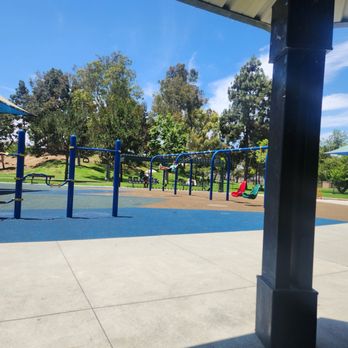 Tewinkle Park - Parks Near Me - Costa Mesa, California
