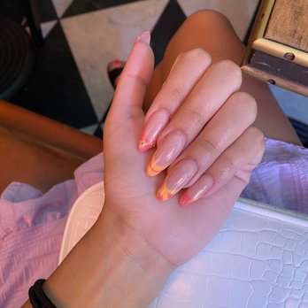 Top Coat Nail Spa - Nail Salons Near Me - Chicago, Illinois Top Coat Nail Spa - Nail Salons Near Me - Chicago, Illinois