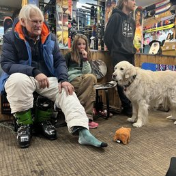 It's rare to find the owner helping. Buzz is the best and Doug helped us out. Skis were perfect and it's the best price in Vail.