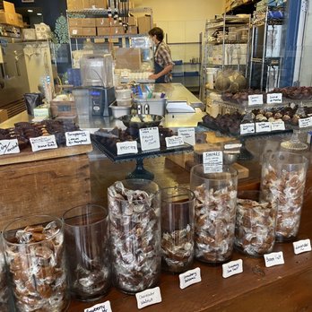 Katherine Anne Confections - Chocolatiers & Shops Near Me - Chicago, Illinois Katherine Anne Confections - Chocolatiers & Shops Near Me - Chicago, Illinois