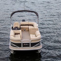 Modern Boat Rental - 2019 Party Barge
