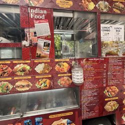Food truck vendor
