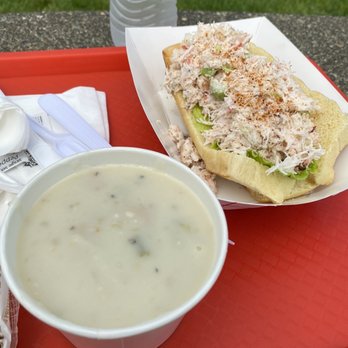 Captain Bob's Chowder - Crab Roll & Halibut Chowder - Seafood Near Me - Long Beach, Washington Captain Bob's Chowder - Crab Roll & Halibut Chowder - Seafood Near Me - Long Beach, Washington
