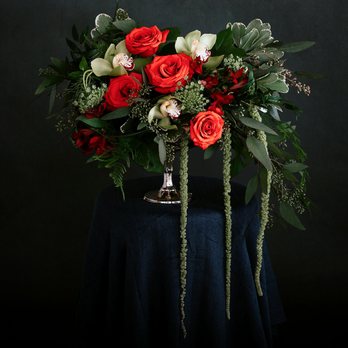 Flower Boutique - Classic Arrangements - Florists Near Me - Brampton, Ontario