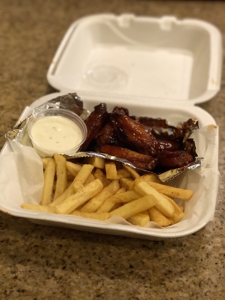 DA KING OF WINGZ, “WING SPOT” 13 Photos & 14 Reviews Chicken Wings
