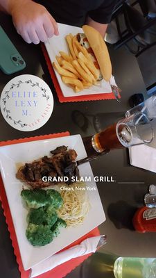 Grand Slam Grill by null