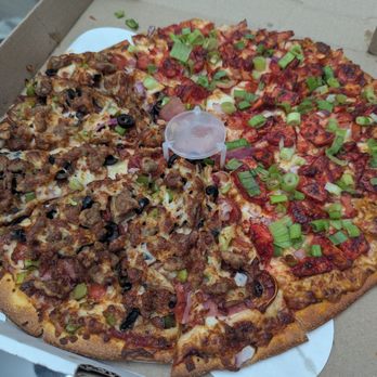 Slice Pizza & Krunchy Chicken - Large: 1/2 Butter chicken x 1/2 MacArthur Supreme - Pizza Near Me - San Leandro, California Slice Pizza & Krunchy Chicken - Large: 1/2 Butter chicken x 1/2 MacArthur Supreme - Pizza Near Me - San Leandro, California
