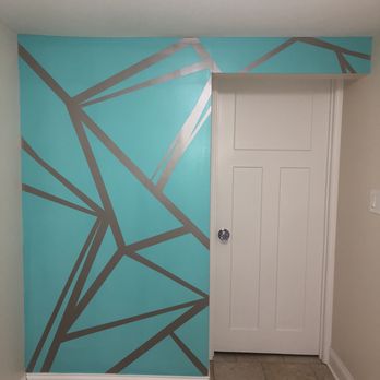 2 Guys Construction - Hallway accent wall - Painters Near Me - Chicago, Illinois 2 Guys Construction - Hallway accent wall - Painters Near Me - Chicago, Illinois