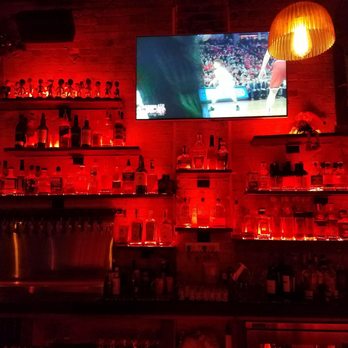 Izzy Hops - Burgers Near Me - Milwaukee, Wisconsin