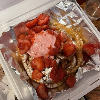 Funnel Cake Heaven - Strawberry with strawberry ice cream - Desserts Near Me - Stockbridge, Georgia Funnel Cake Heaven - Strawberry with strawberry ice cream - Desserts Near Me - Stockbridge, Georgia