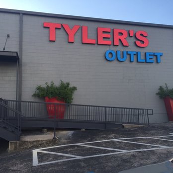 Tyler's - Men's Clothing Near Me - Austin, Texas