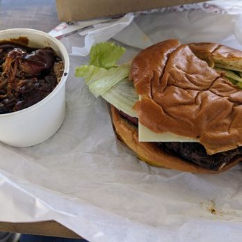 Harris BBQ - Chicken sandwich and side of pulled pork - Barbeque Near Me - Coalinga, California