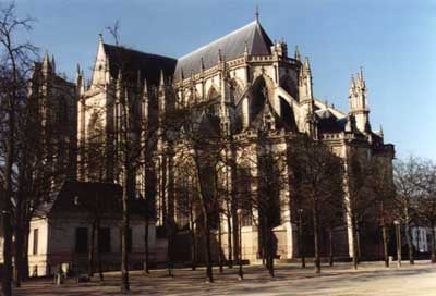 Cathédrale Saint-Pierre-et-Saint-Paul de Nantes by null
