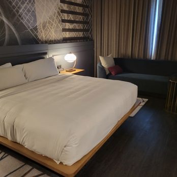 Marriott Dallas Uptown - Bed - Hotels Near Me - Dallas, Texas Marriott Dallas Uptown - Bed - Hotels Near Me - Dallas, Texas