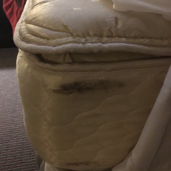 Ramada by Wyndham Rockaway - Filthy, dilapidated mattress - Hotels Near Me - Rockaway, New Jersey