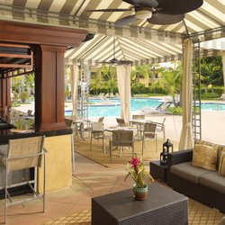 Hilton Grand Vacations Club MarBrisa Carlsbad - The Cove Bar and Grill.