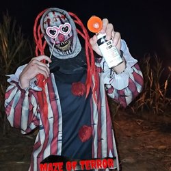 Maze Of Terror - Met this clown named Pookie!