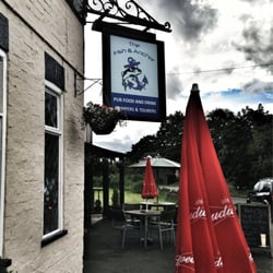 Fish & Anchor - External view of sign