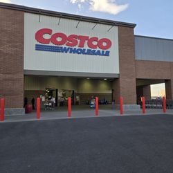 Costco - Storefront