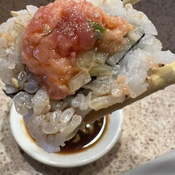 Sushi Katsu-Ya - Spicy Tuna Cut Roll - Sushi Bars Near Me - Studio City, California Sushi Katsu-Ya - Spicy Tuna Cut Roll - Sushi Bars Near Me - Studio City, California