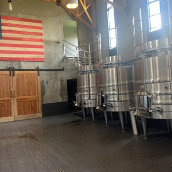 Lost Mountain Vineyards - Wineries Near Me - Delaplane, Virginia