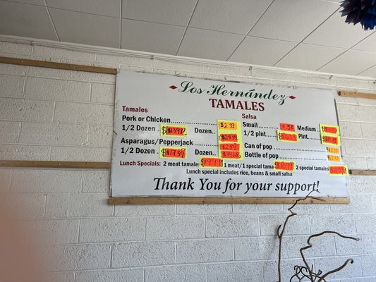 Los Hernández Tamales by null