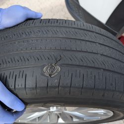 Budget Rent A Car - Bald spot on tire down to the steel belt!