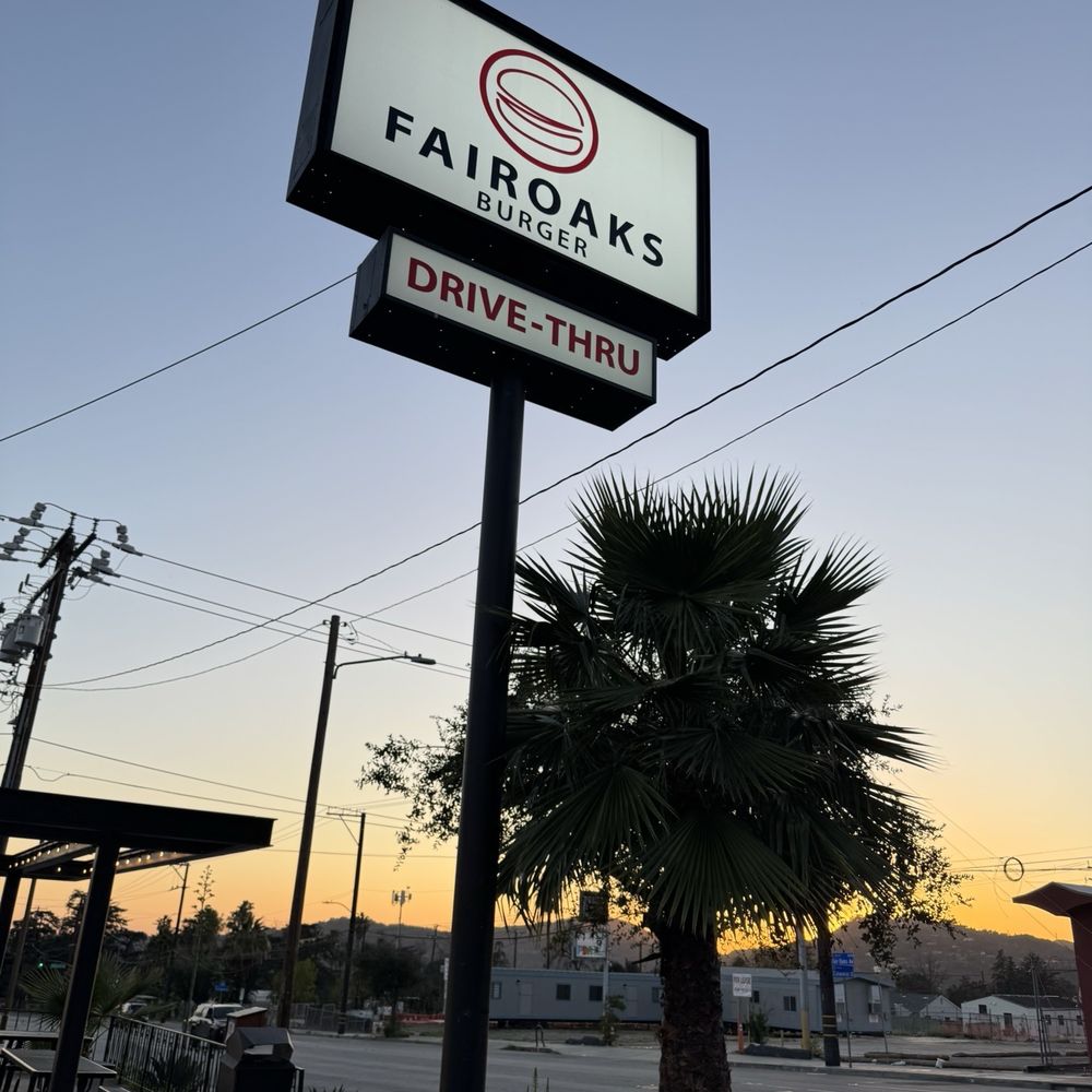 Fair Oaks Burger - Burgers Near Me - Altadena, California Fair Oaks Burger - Burgers Near Me - Altadena, California