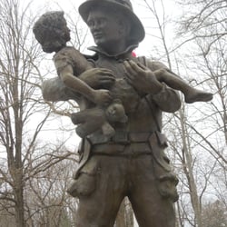 Darien Volunteer Firefighter Monument
