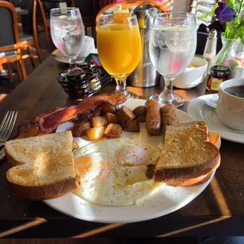 The Swamp Fox Restaurant - Breakfast Buffet - Southern Near Me - Charleston, South Carolina The Swamp Fox Restaurant - Breakfast Buffet - Southern Near Me - Charleston, South Carolina
