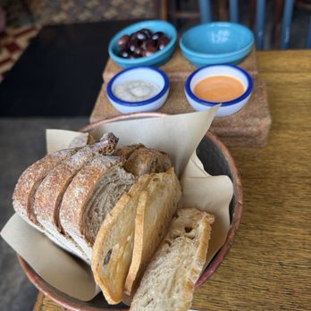 Cantinho do Avillez - Bread basket - Portuguese Near Me - Lisbon, 11 Cantinho do Avillez - Bread basket - Portuguese Near Me - Lisbon, 11