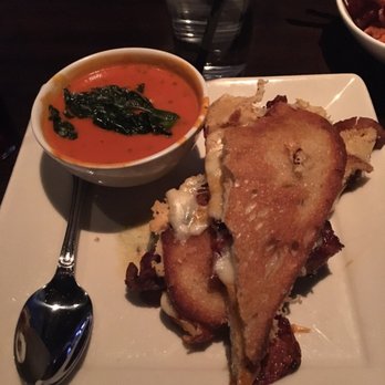 Yard House - bacon grilled cheese and tomato soup - Bars Near Me - Boston, Massachusetts Yard House - bacon grilled cheese and tomato soup - Bars Near Me - Boston, Massachusetts