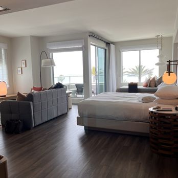 Mission Pacific Beach Resort - Hotels Near Me - Oceanside, California