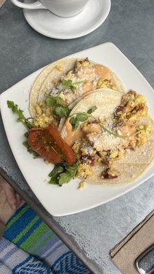 La Mo Restaurant by null