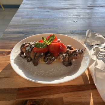 The Crepe Lab - Nutella Strawberry Croffle - Breakfast & Brunch Near Me - Round Rock, Texas