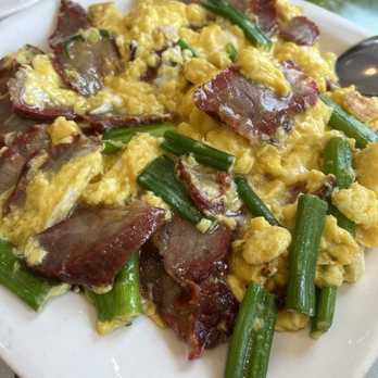Hon Kee BBQ & Seafood - BBQ Pork with Scrambled Egg & Rice - Barbeque Near Me - Chicago, Illinois Hon Kee BBQ & Seafood - BBQ Pork with Scrambled Egg & Rice - Barbeque Near Me - Chicago, Illinois