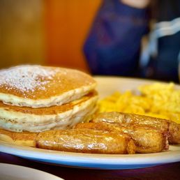 Link Sausage & Eggs w/Stack of Pancakes. I need you all to know, these are my FAVORITIST sausage links, ever. Prove me wrong.