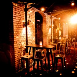 Pawn Dot Com - Terrasse