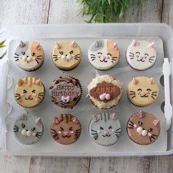 Oh Sweet Tings - Cupcakes, the reference photo - Custom Cakes Near Me Oh Sweet Tings - Cupcakes, the reference photo - Custom Cakes Near Me