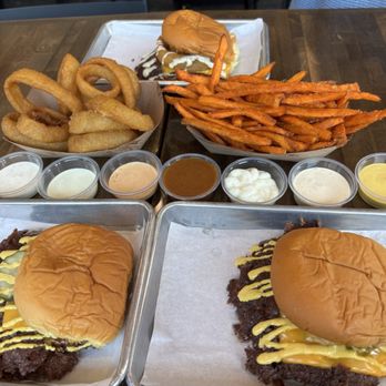 Hammer Burger - Classic Hammer Burger & CaliBama Q - Burgers Near Me - Santa Ana, California