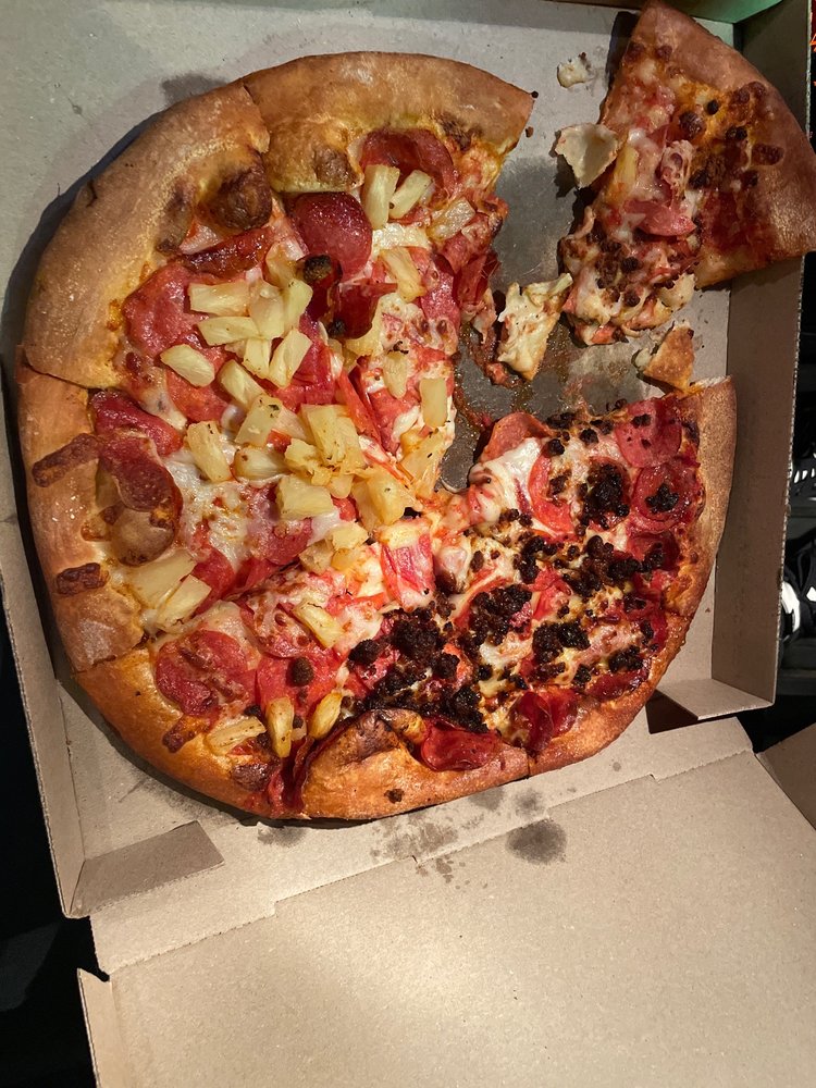 PIZZA PATRÓN Updated April 2024 4239 W McDowell Rd, Phoenix