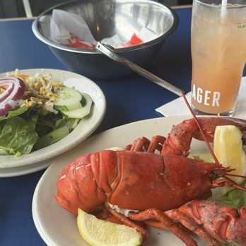 Boston Sail Loft - Lobstah - Bars Near Me - Boston, Massachusetts