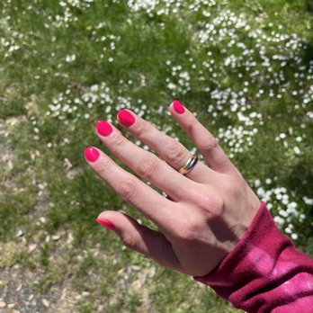 Pink Polish - Dip Manicure by Lona - Nail Salons Near Me - Seattle, Washington Pink Polish - Dip Manicure by Lona - Nail Salons Near Me - Seattle, Washington