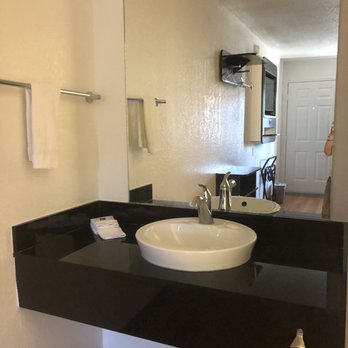 Motel 6 - Hotels Near Me - Simi Valley, California